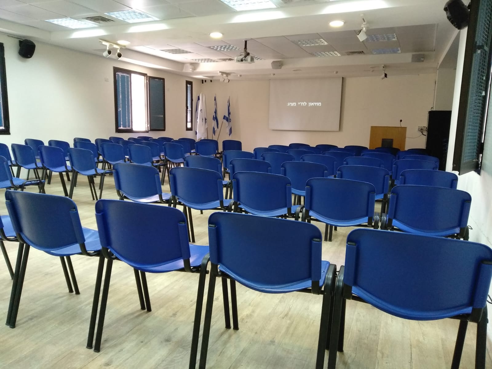 תמונת אולם מוזיאון
